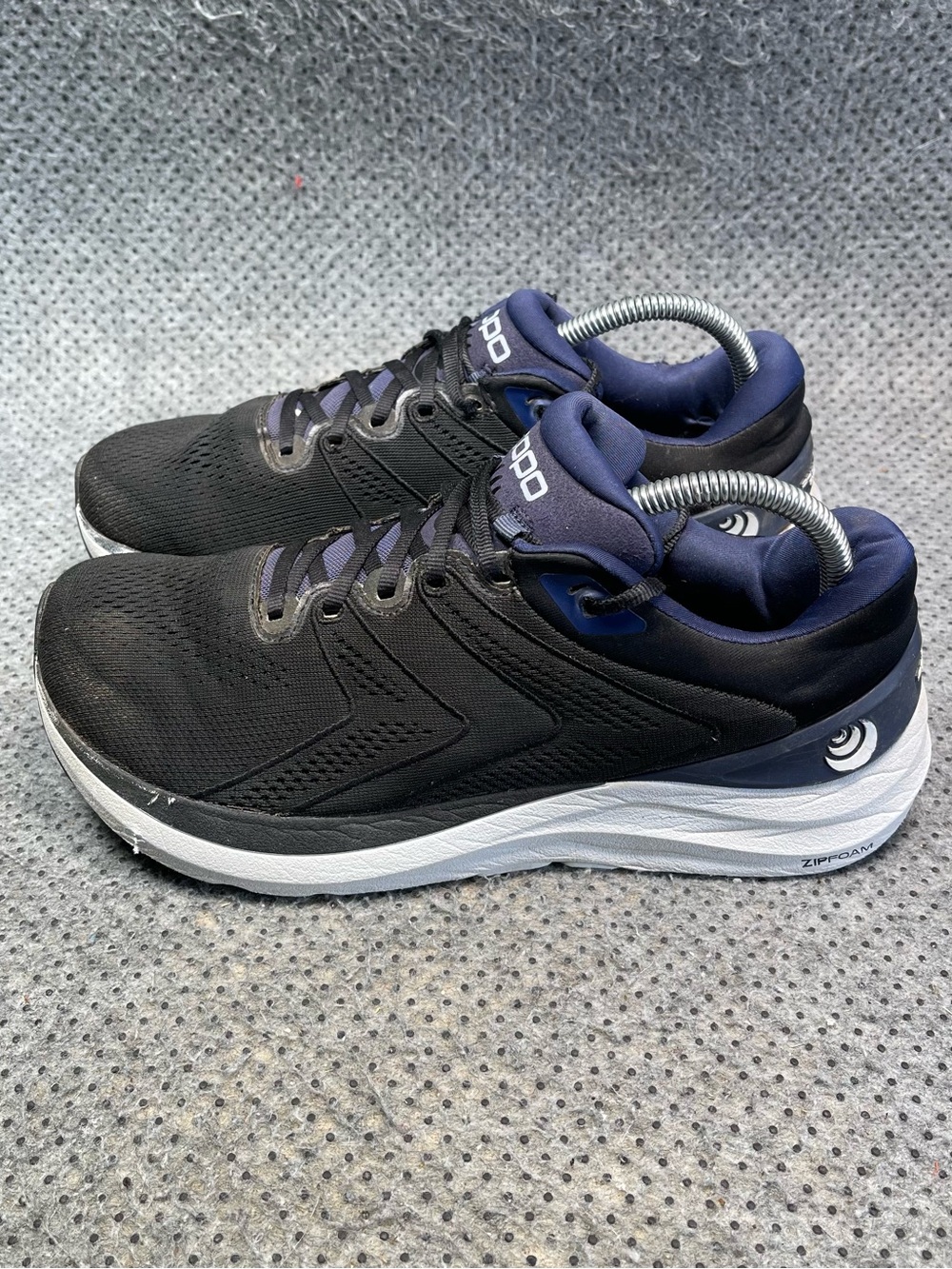 Topo Athletic Phantom 2 Black Blue Shoes Size 9 Women’s